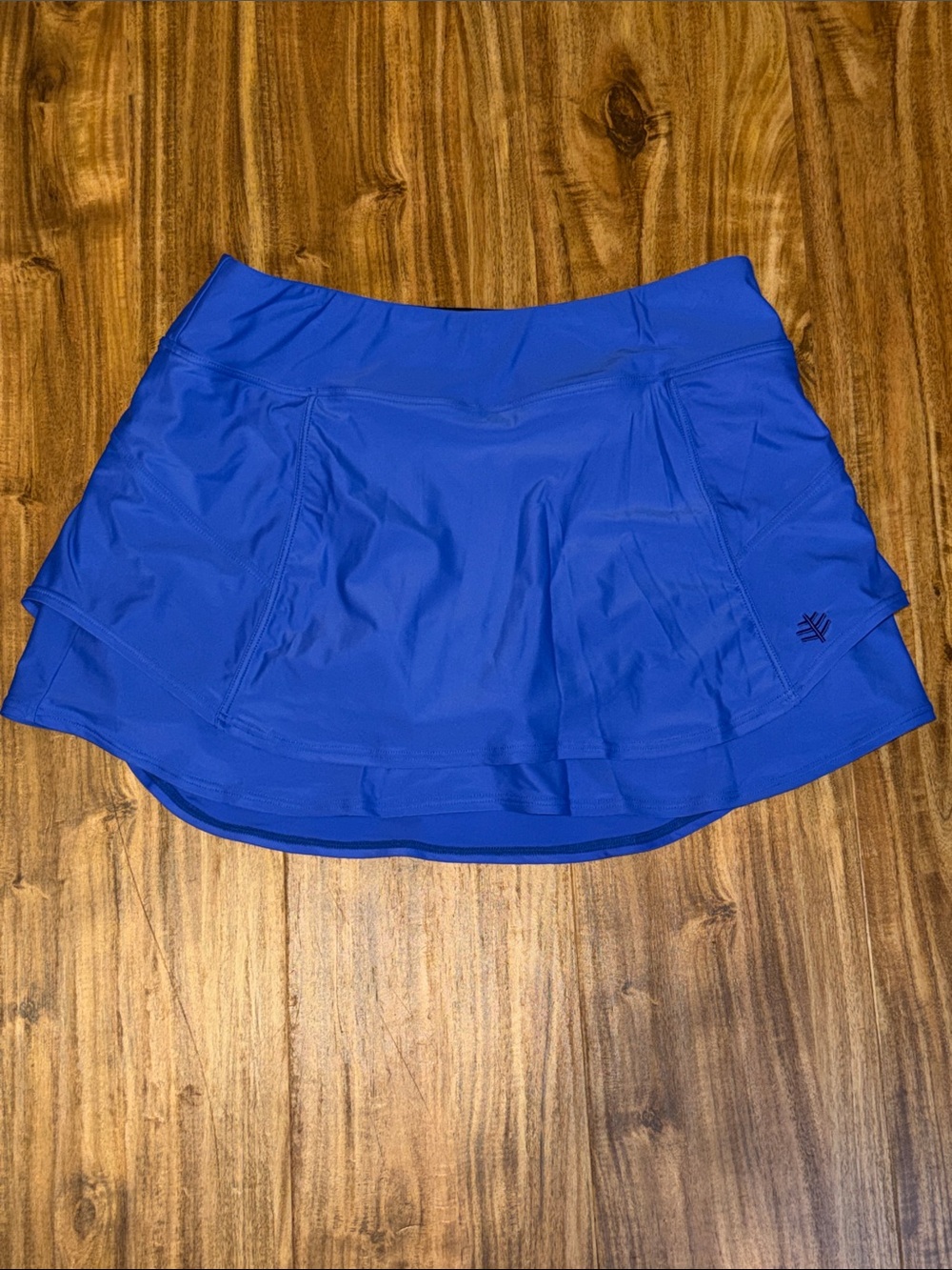 Cooli Bar women medium 8 10 bright blue
Skirt Skort active athletic
tiered nwot